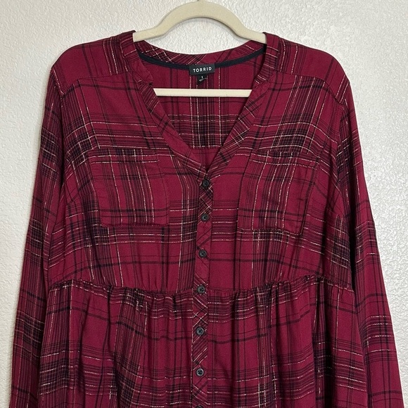 Torrid Burgundy Gold Plaid Button Down Shirt, Size 1X - Picture 3 of 12